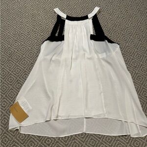 NWT BCBGMAXAZRIA Blouse 🖤